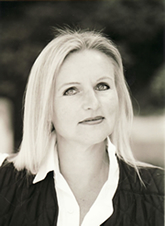 Dr. med. Dörten Wolff ist Allgemeinärztin und Ernährungsmedizinerin